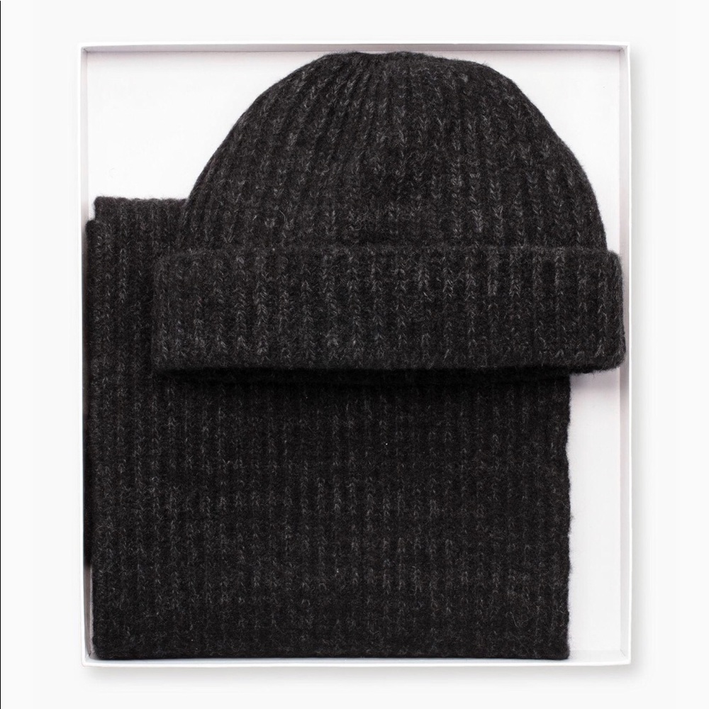 Ugg Men’s Cashmere Gift Box